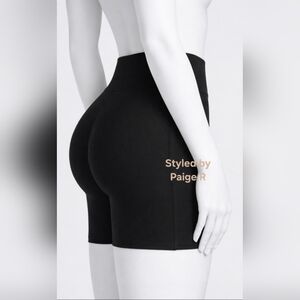 NWT SKIMS Ultimate Body Butt Enhancing Padded Shaper Shaping BBL Shorts ONYX 2XL